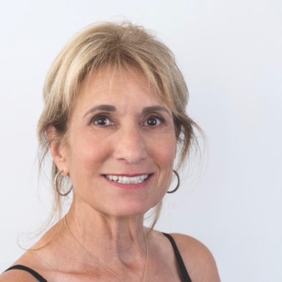 Meet your Posher, Marla - Picture 1 of 1